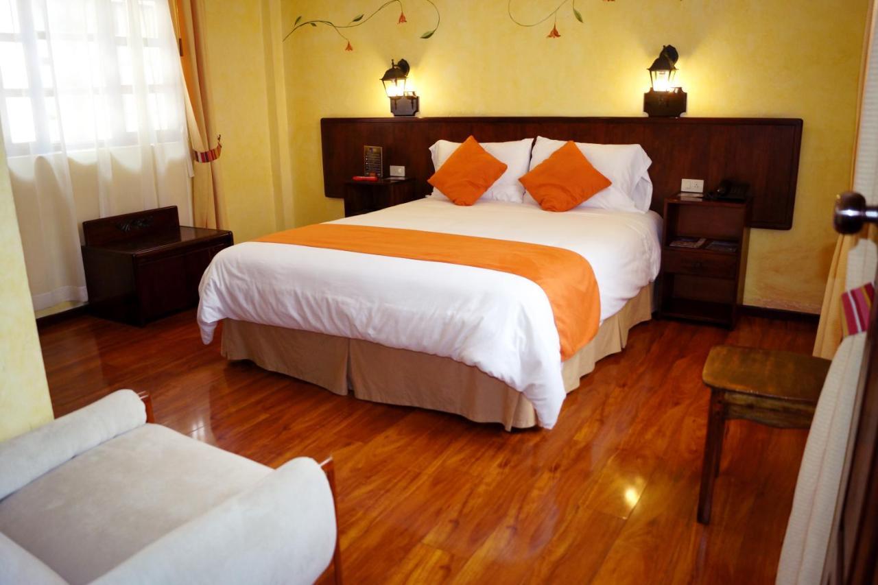 Kituandes Hotel Quito Exterior photo
