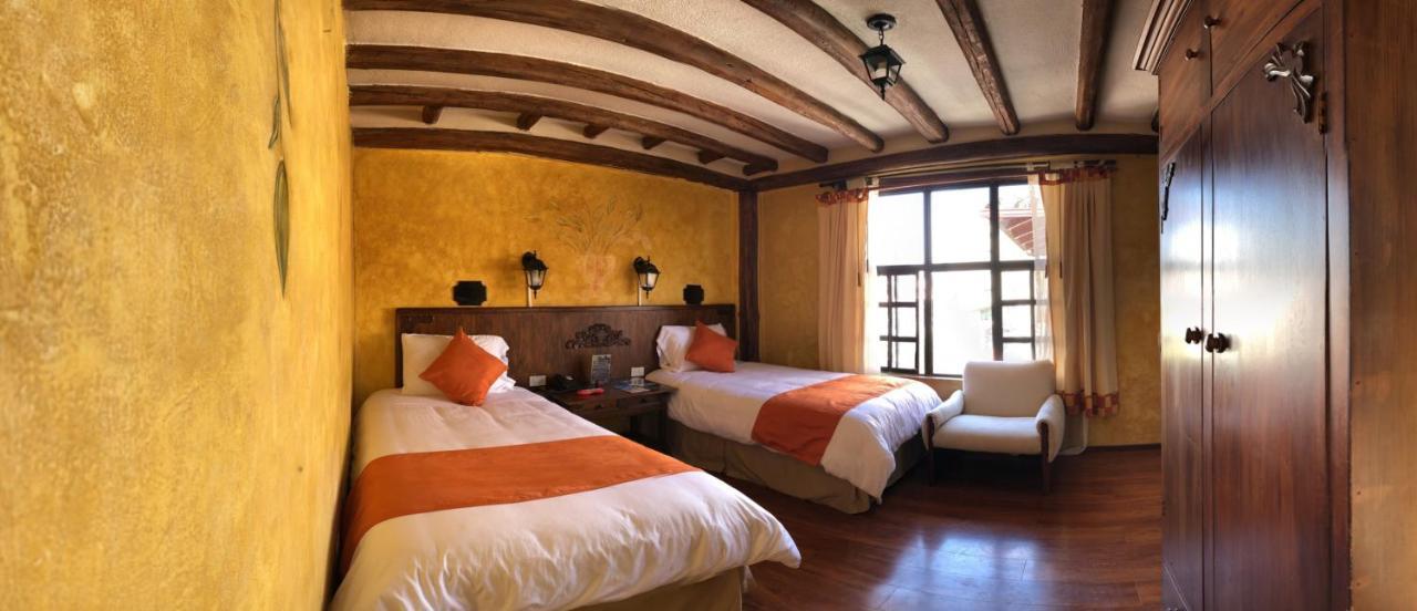 Kituandes Hotel Quito Exterior photo