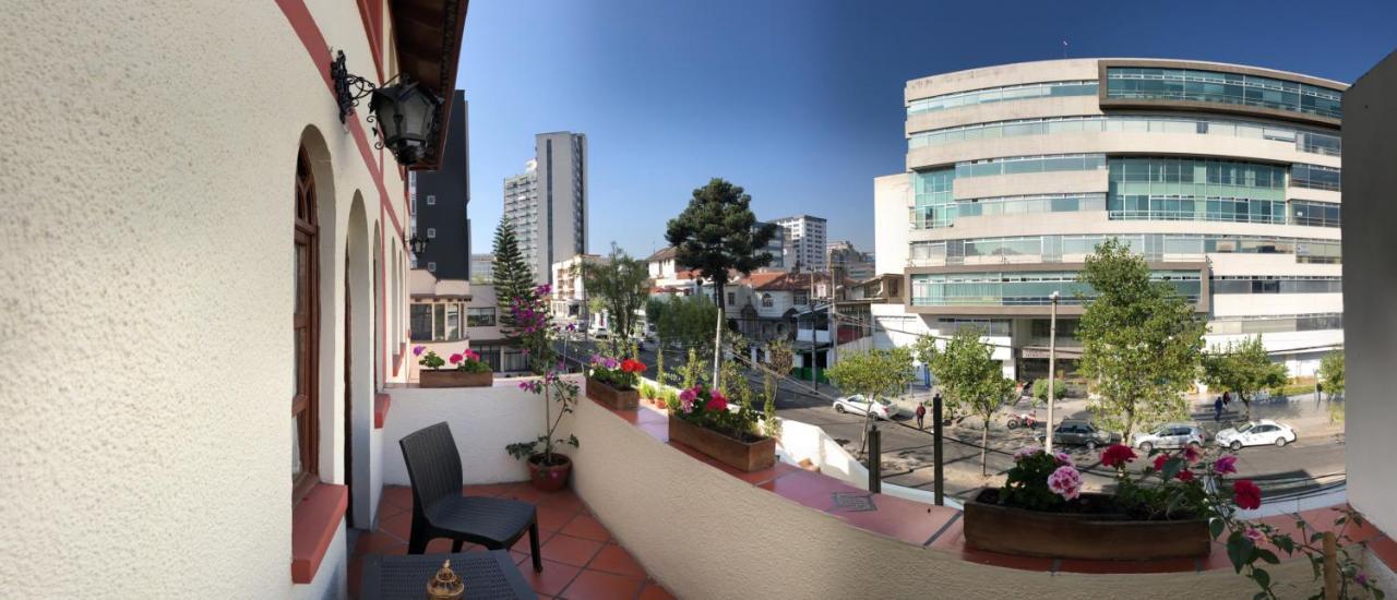 Kituandes Hotel Quito Exterior photo