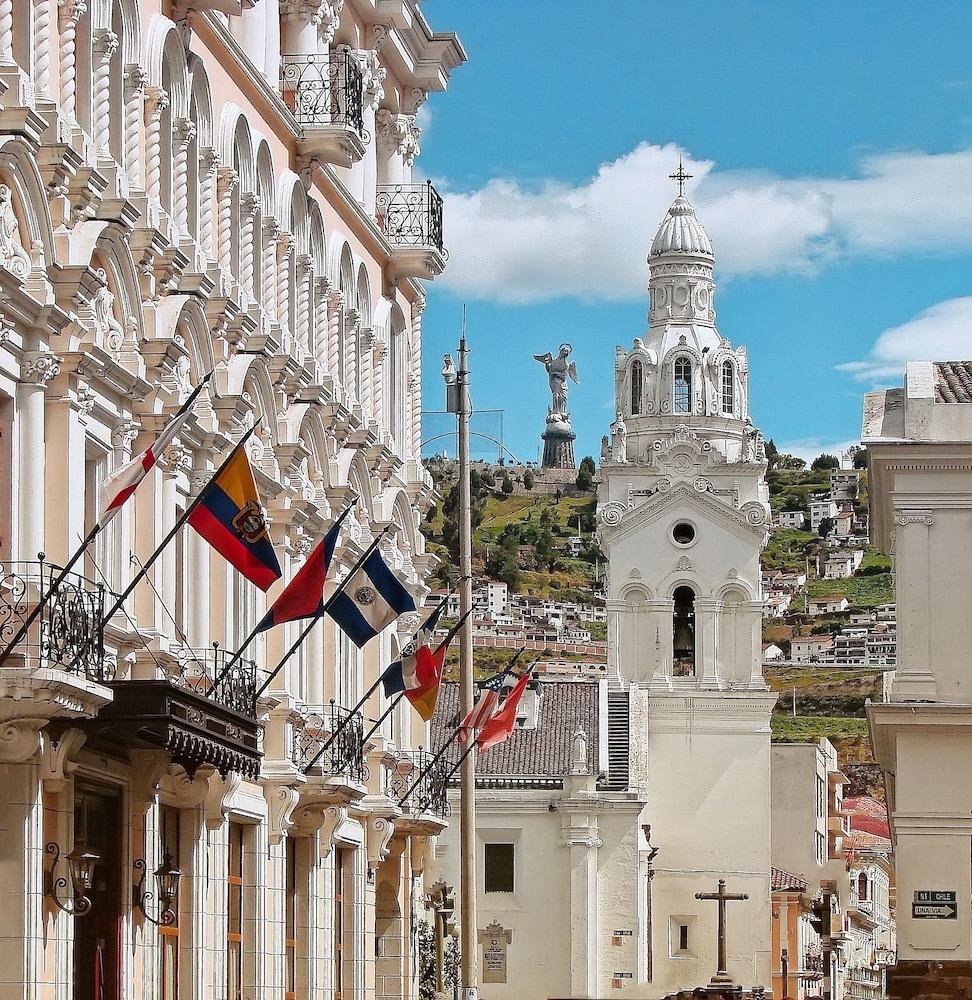 Kituandes Hotel Quito Exterior photo