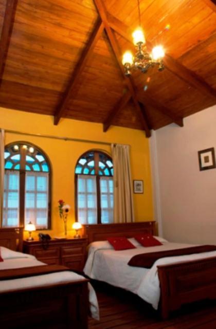 Kituandes Hotel Quito Room photo