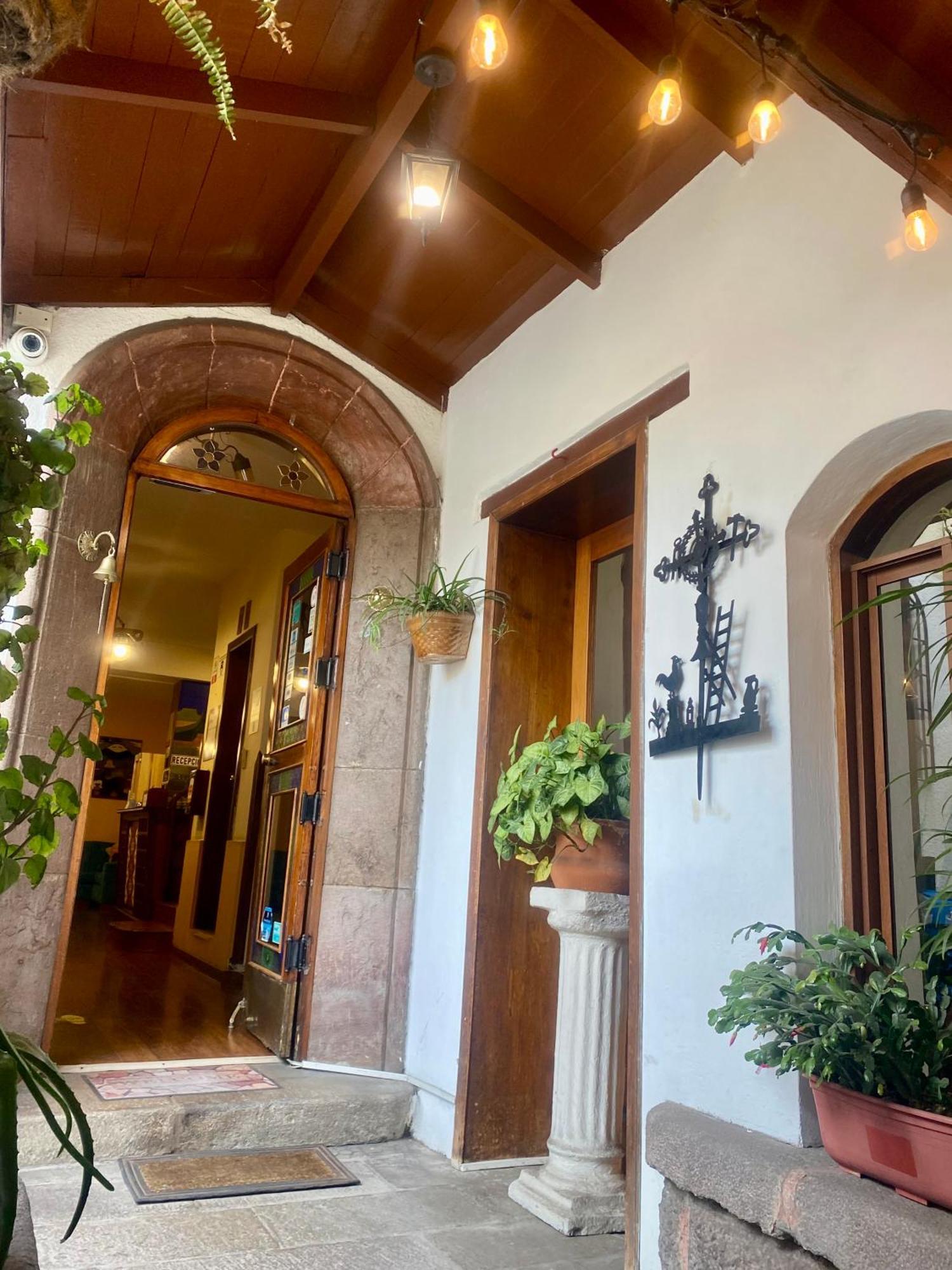 Kituandes Hotel Quito Exterior photo