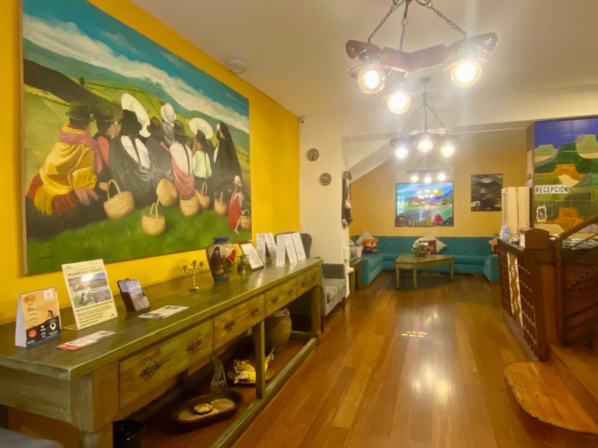 Kituandes Hotel Quito Exterior photo