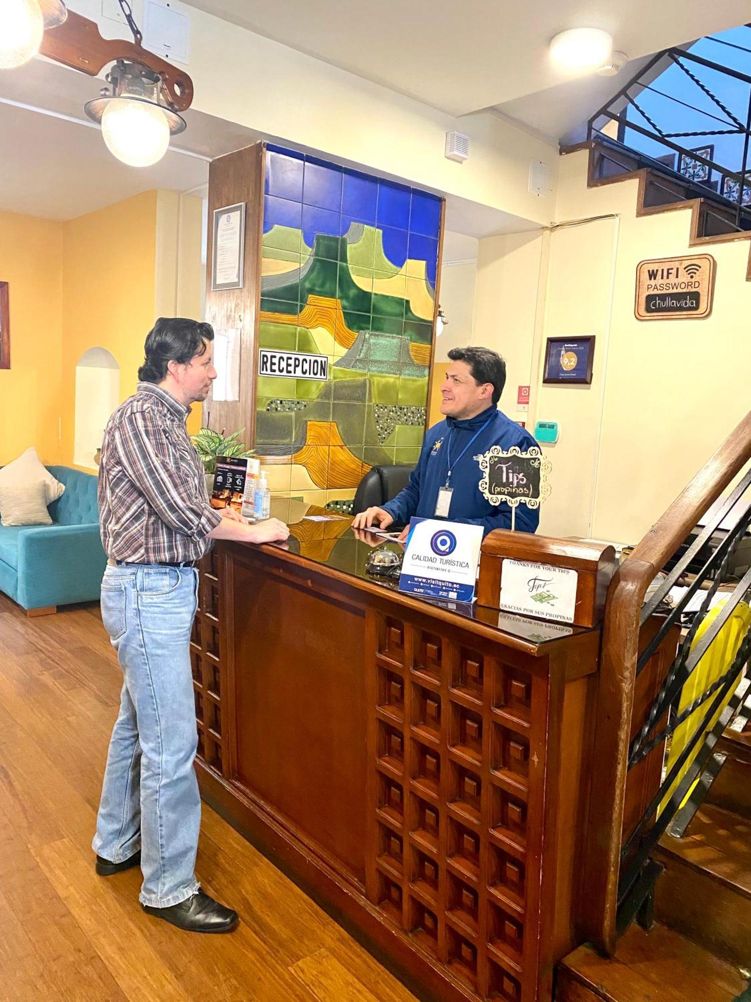 Kituandes Hotel Quito Exterior photo
