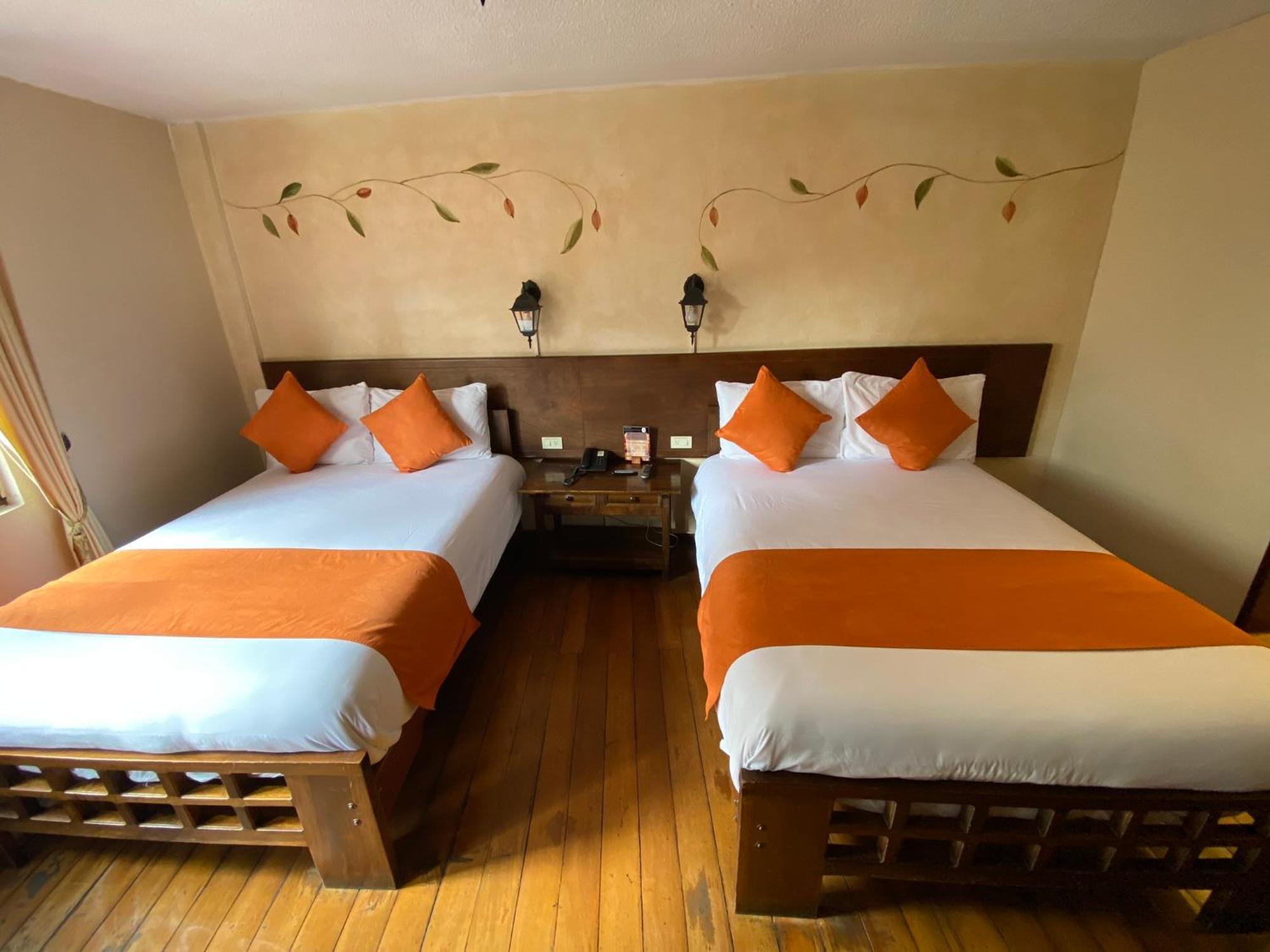 Kituandes Hotel Quito Exterior photo