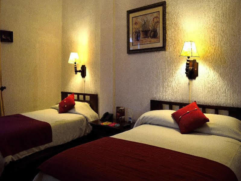 Kituandes Hotel Quito Exterior photo
